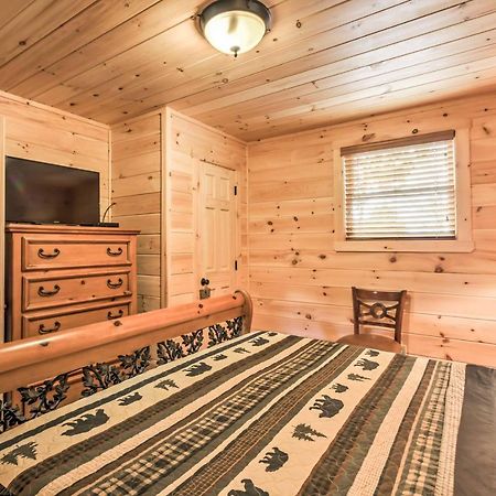 Private Sevierville Cabin With Mountain Views And Loft Exterior photo